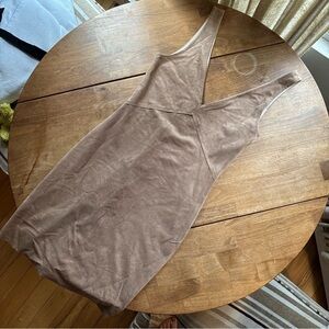 Aritzia Wilfred Free Jones Dress